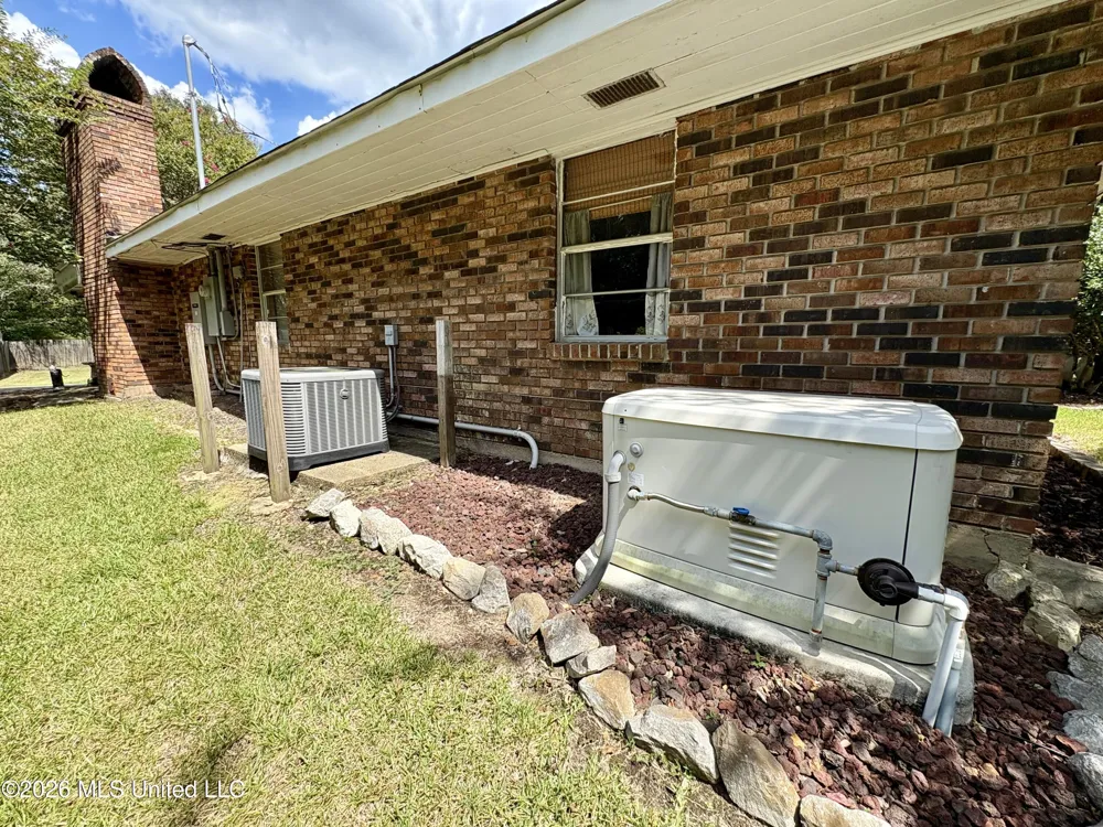 1041 Lower Centreville Road Centreville, MS 39631