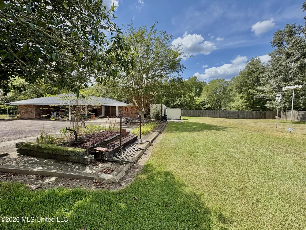 1041 Lower Centreville Road Centreville, MS 39631