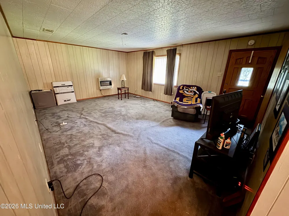 1041 Lower Centreville Road Centreville, MS 39631