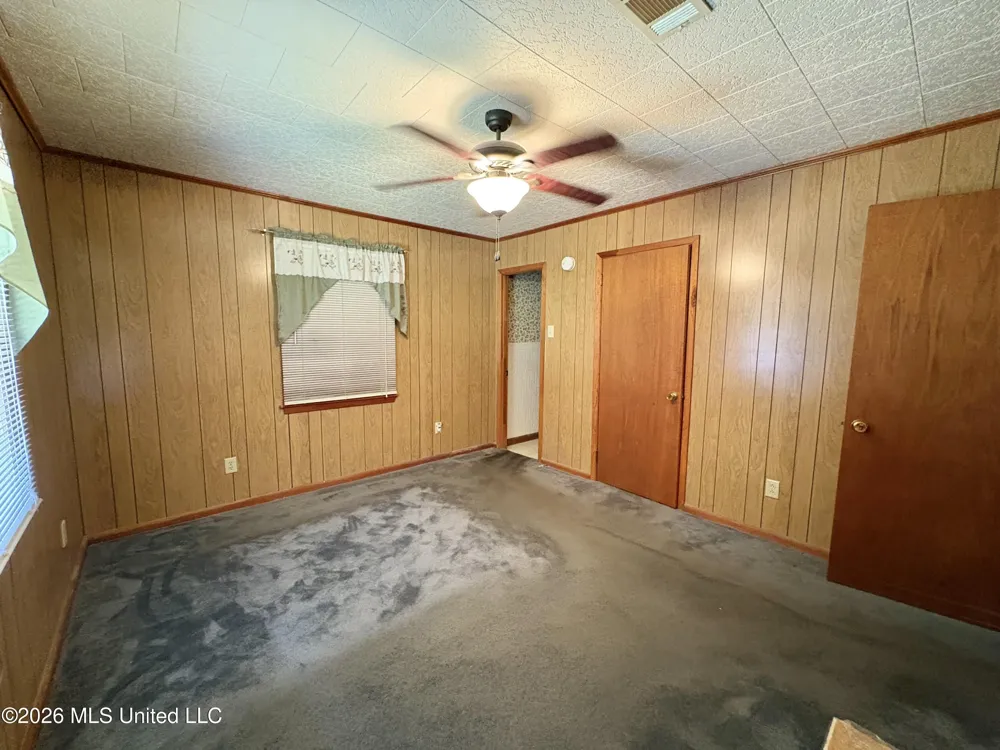 1041 Lower Centreville Road Centreville, MS 39631
