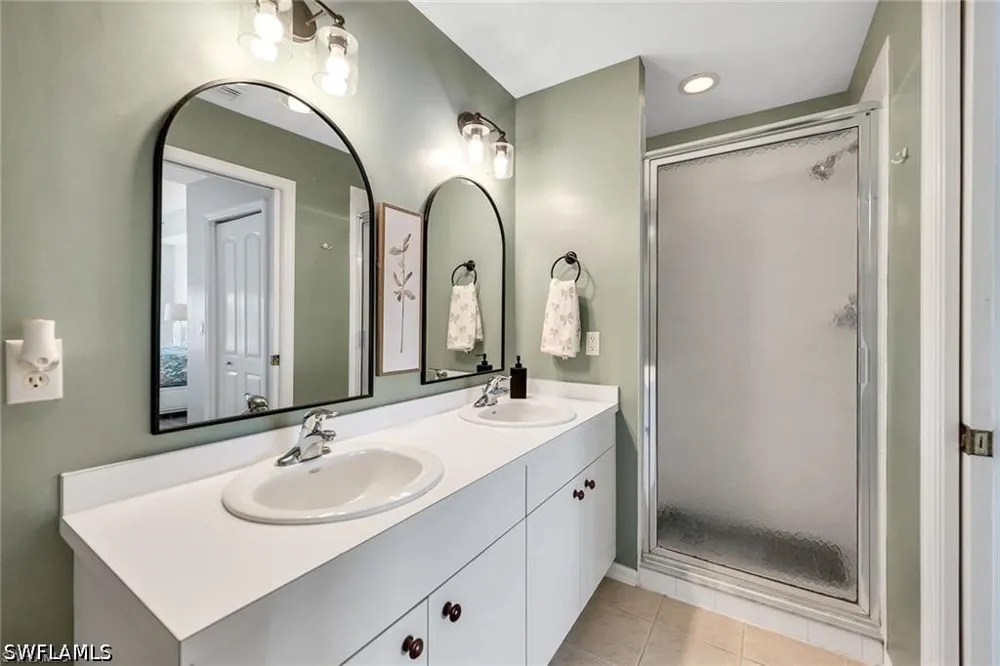 Cypress Trace Circle #2725A Naples, FL 34119