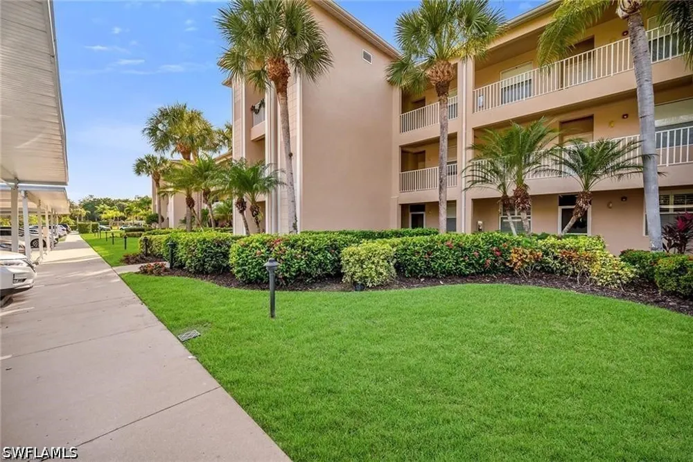 Cypress Trace Circle #2725A Naples, FL 34119
