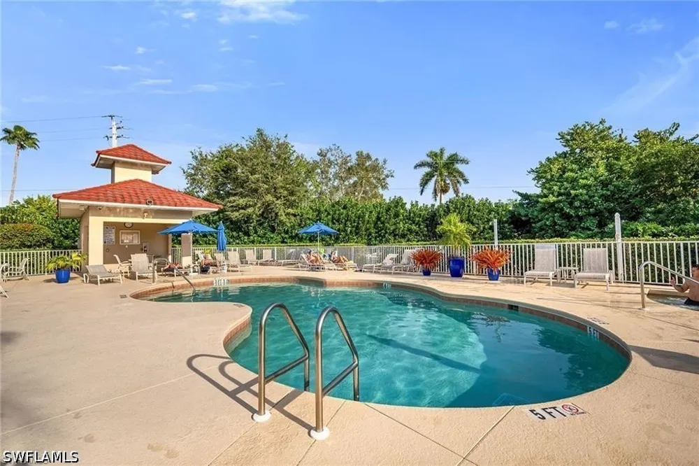Cypress Trace Circle #2725A Naples, FL 34119