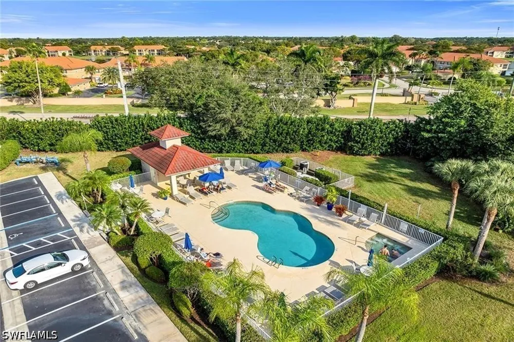 Cypress Trace Circle #2725A Naples, FL 34119