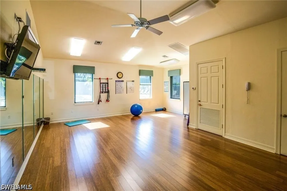 Cypress Trace Circle #2725A Naples, FL 34119