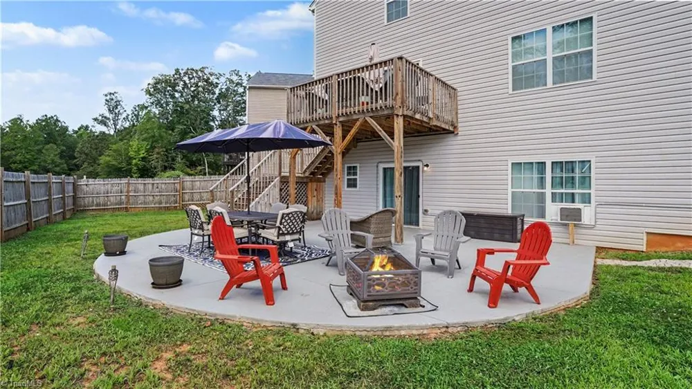 6808 Capstone Court Rural Hall, NC 27045
