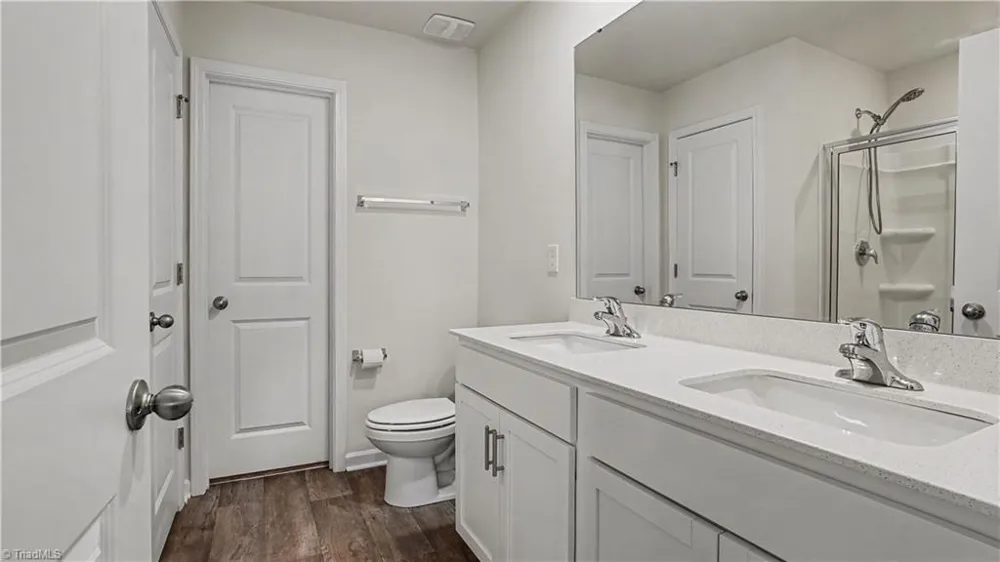 6808 Capstone Court Rural Hall, NC 27045