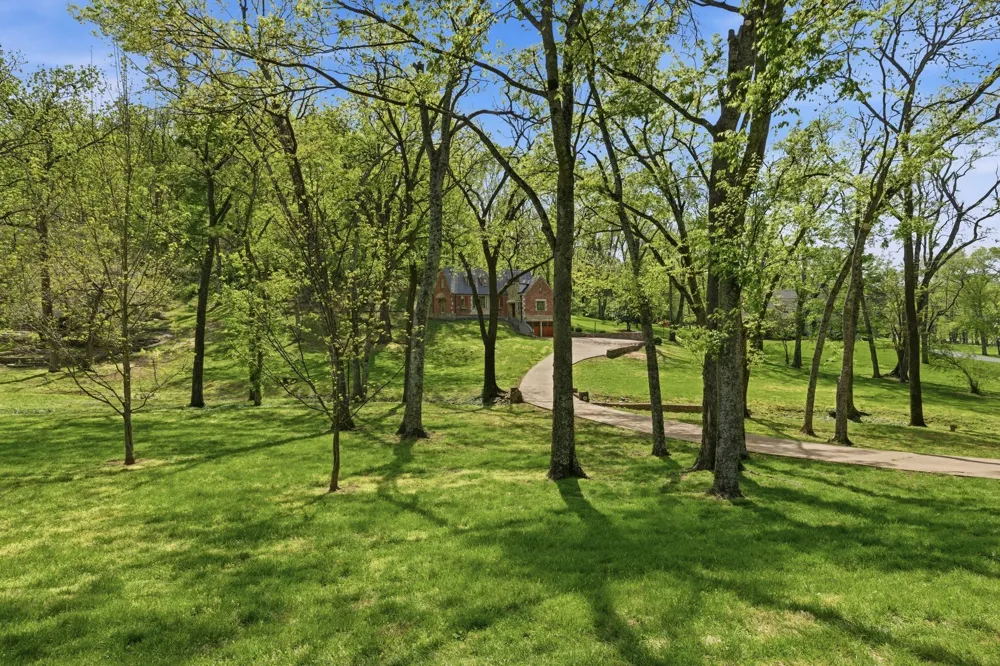 5123 Stanford Dr Nashville, TN 37215