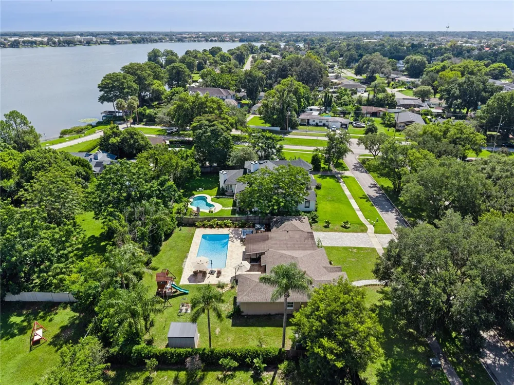 2333 WESTMINSTER COURT Winter Park, FL 32789
