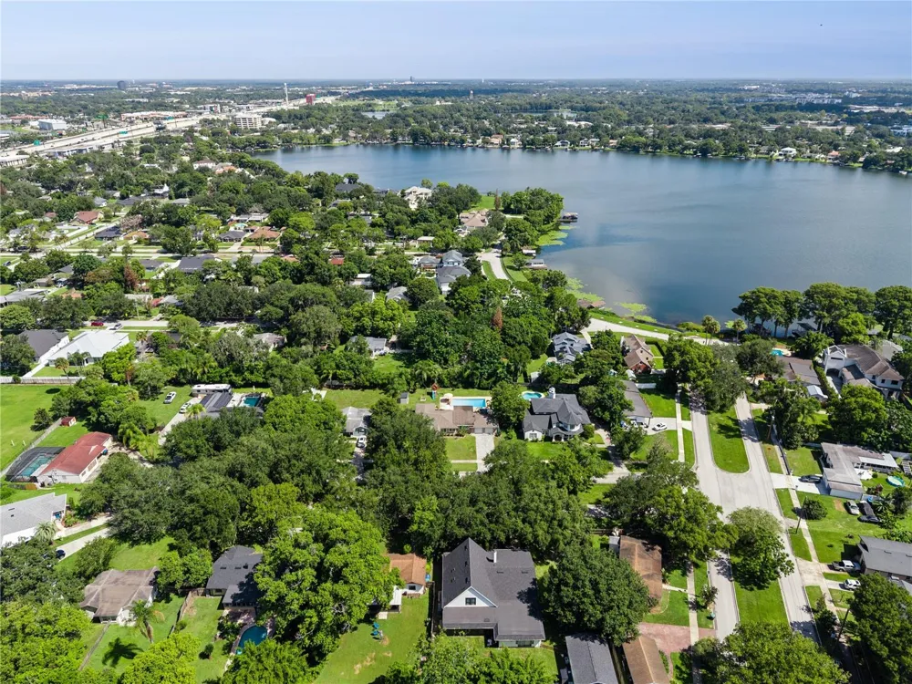 2333 WESTMINSTER COURT Winter Park, FL 32789