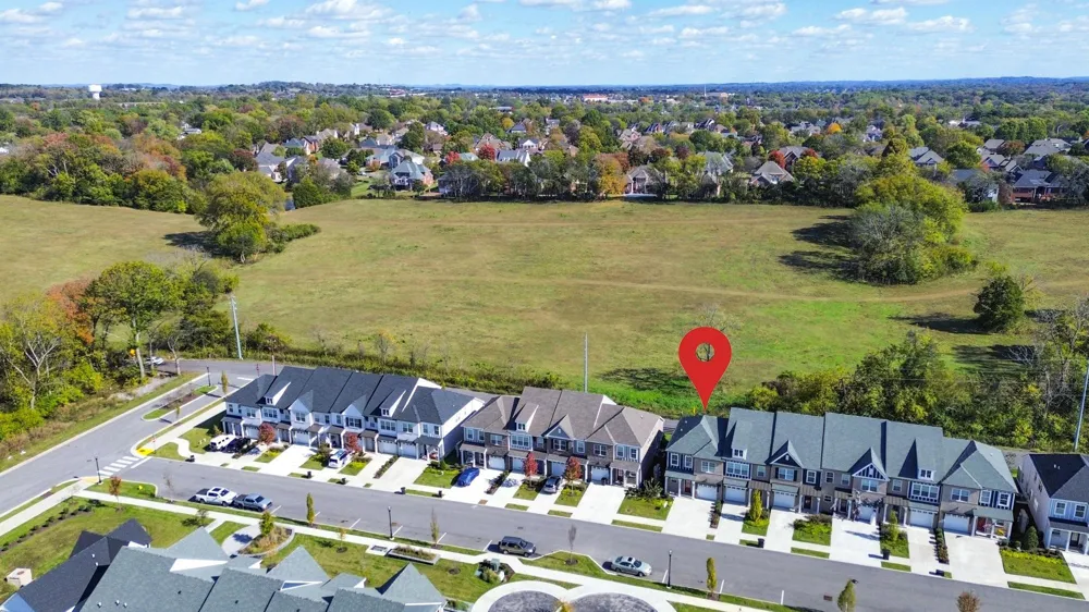 127 Dameron Private Dr Hendersonville, TN 37075