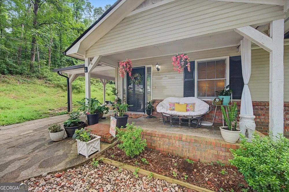 4 Shadowood CT SE Silver Creek, GA 30173