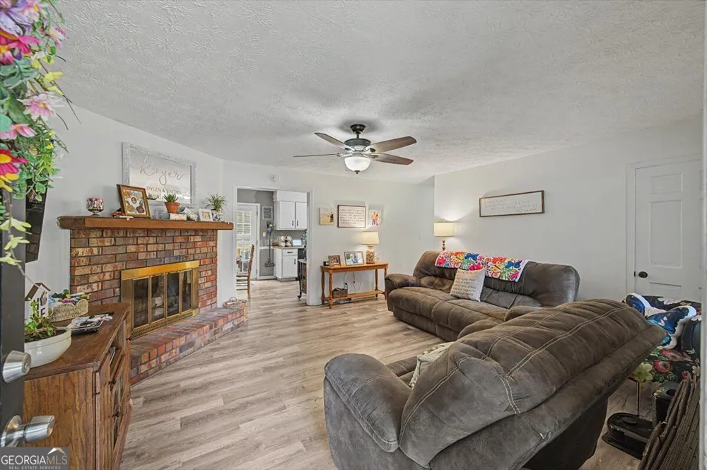 4 Shadowood CT SE Silver Creek, GA 30173