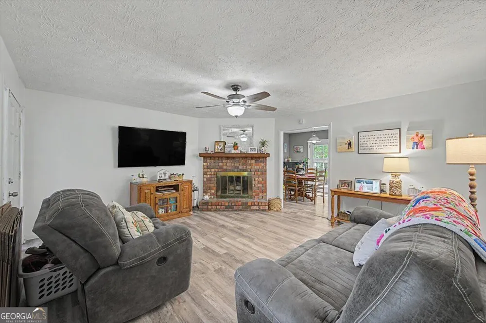 4 Shadowood CT SE Silver Creek, GA 30173