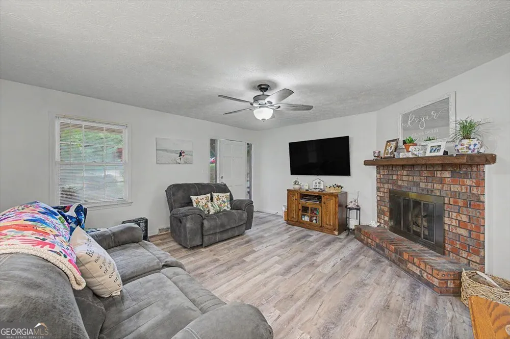 4 Shadowood CT SE Silver Creek, GA 30173