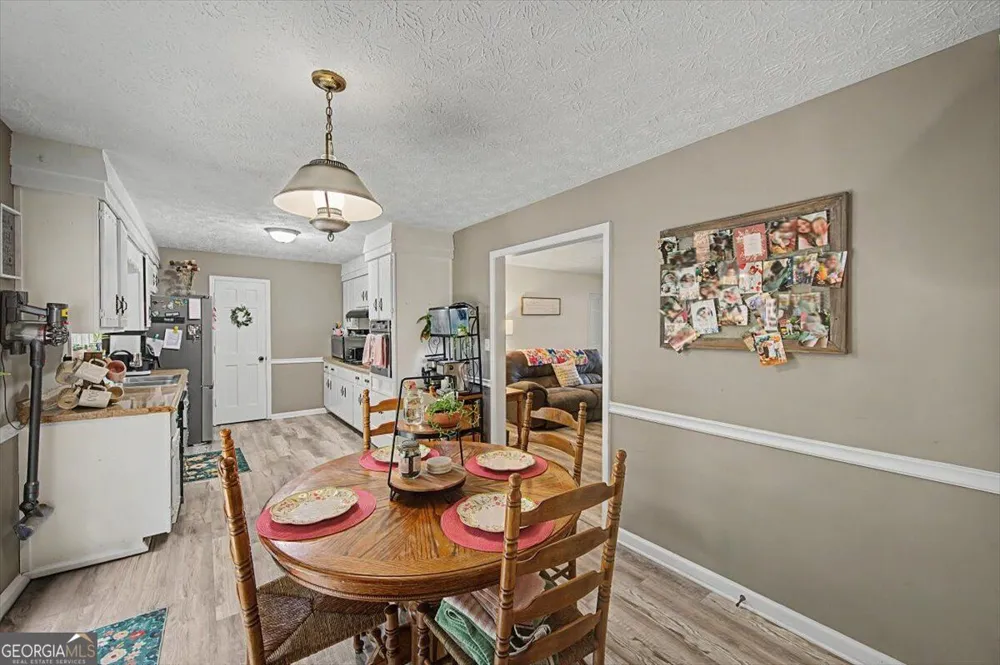 4 Shadowood CT SE Silver Creek, GA 30173