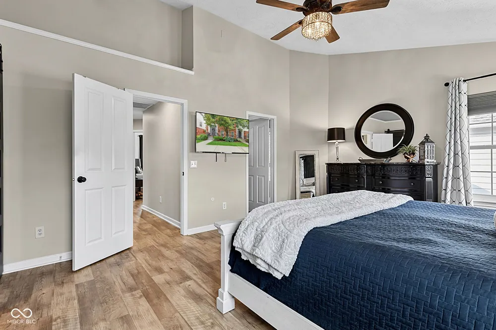 1098 Cavendish Drive Carmel, IN 46032
