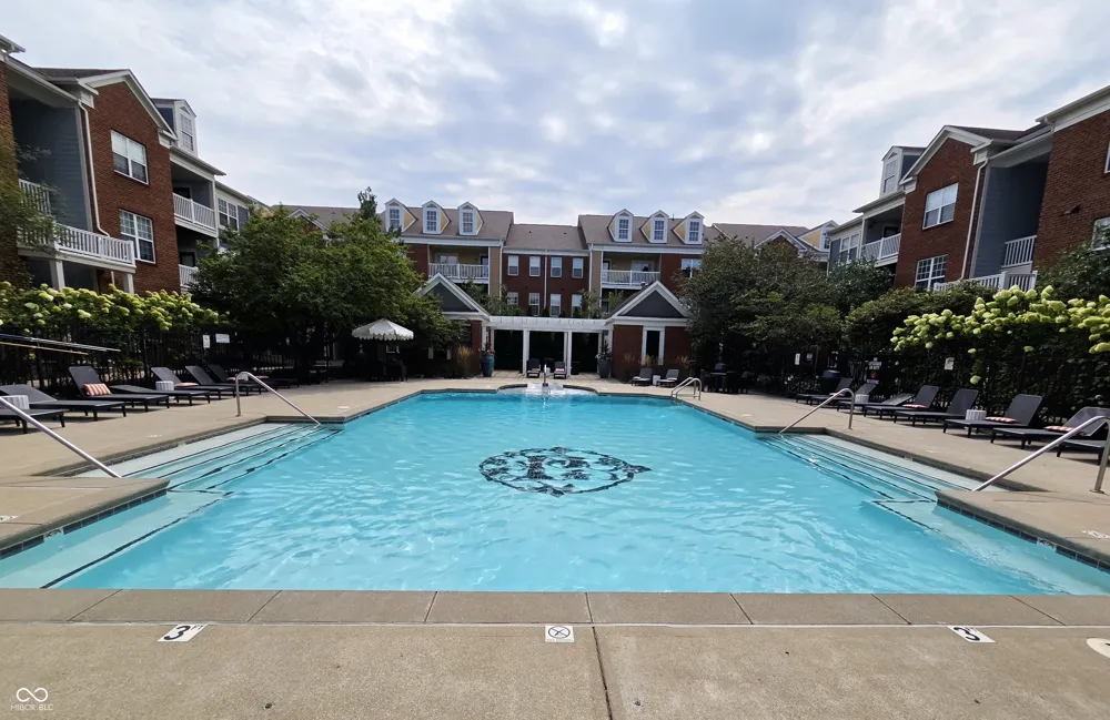 1098 Cavendish Drive Carmel, IN 46032