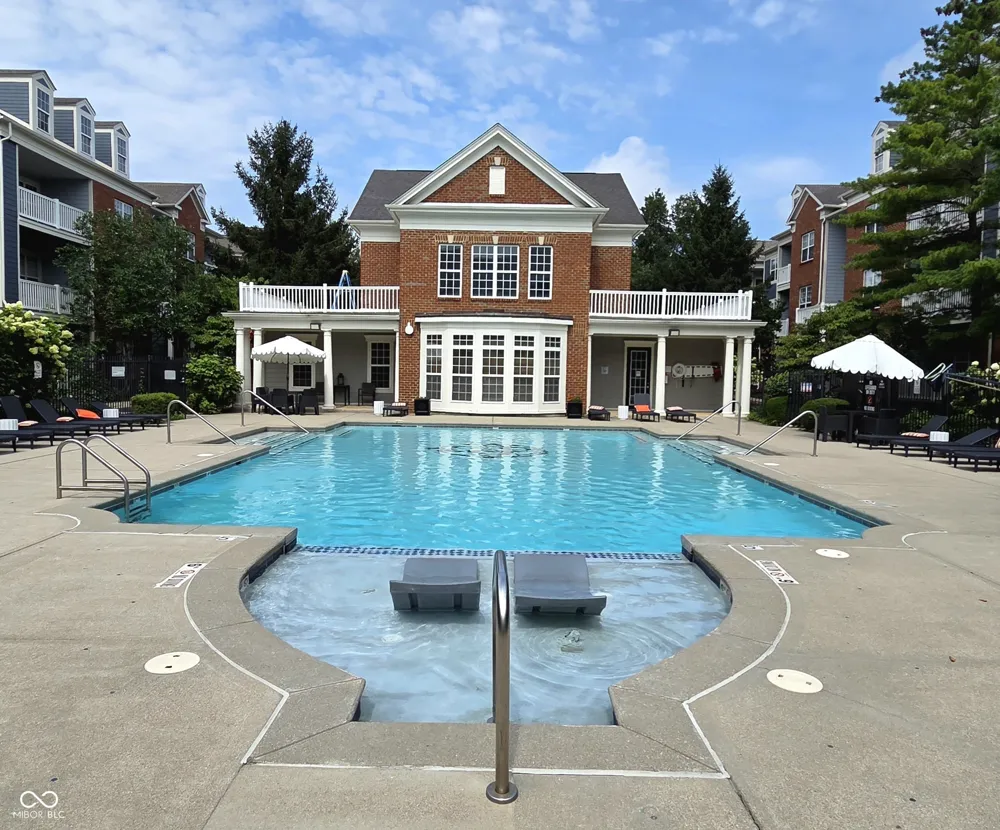 1098 Cavendish Drive Carmel, IN 46032