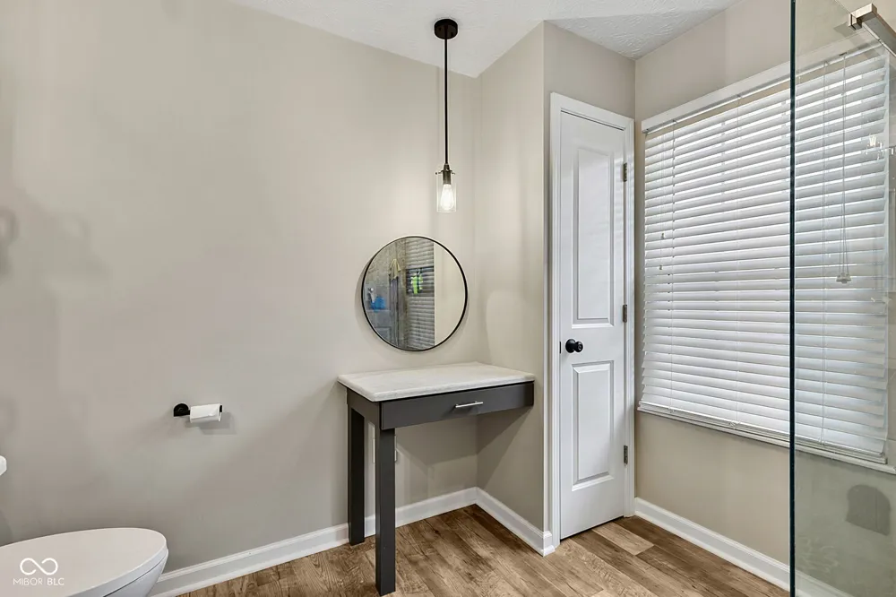 1098 Cavendish Drive Carmel, IN 46032