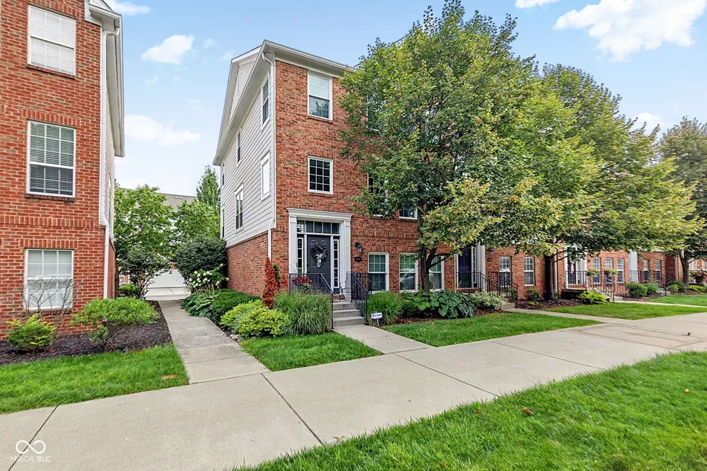 1098 Cavendish Drive Carmel, IN 46032