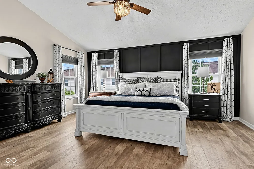 1098 Cavendish Drive Carmel, IN 46032