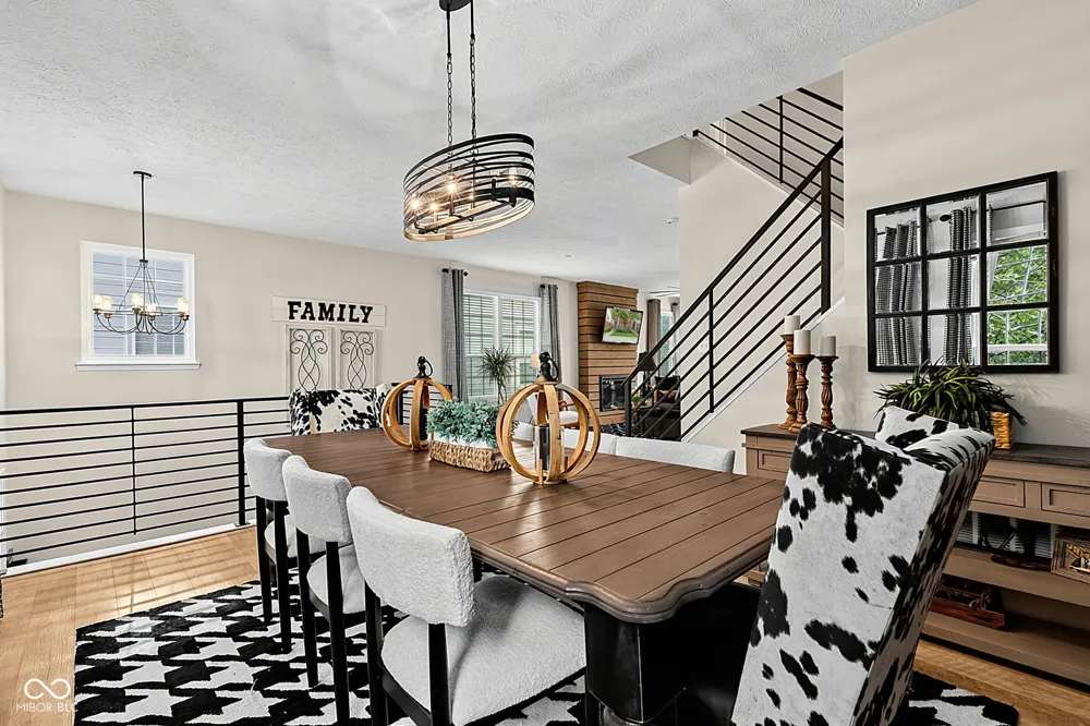 1098 Cavendish Drive Carmel, IN 46032
