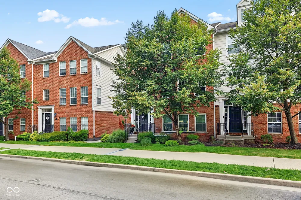 1098 Cavendish Drive Carmel, IN 46032