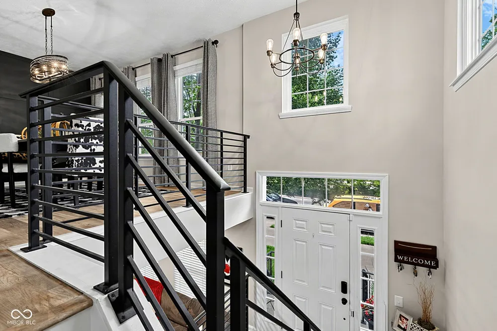 1098 Cavendish Drive Carmel, IN 46032