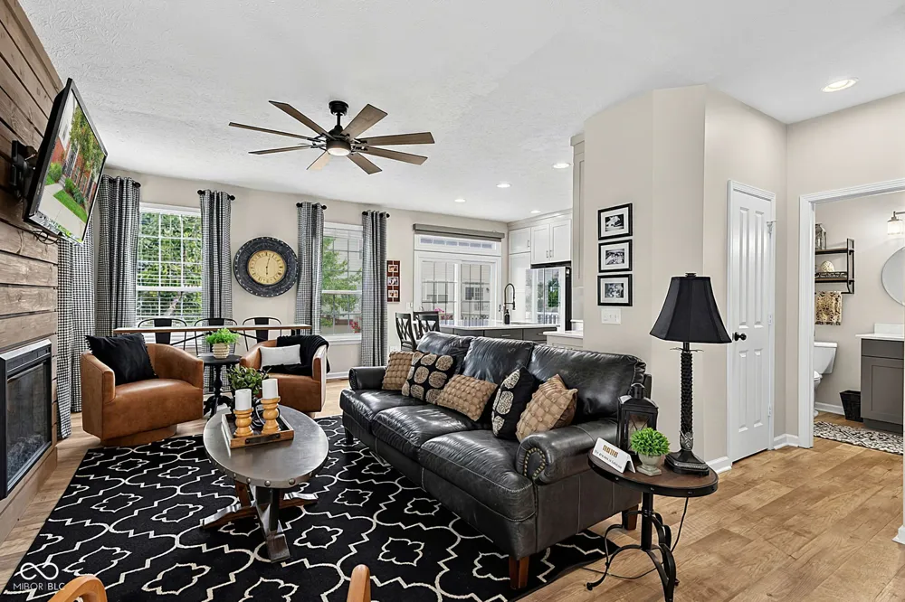 1098 Cavendish Drive Carmel, IN 46032