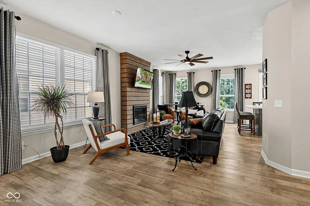 1098 Cavendish Drive Carmel, IN 46032