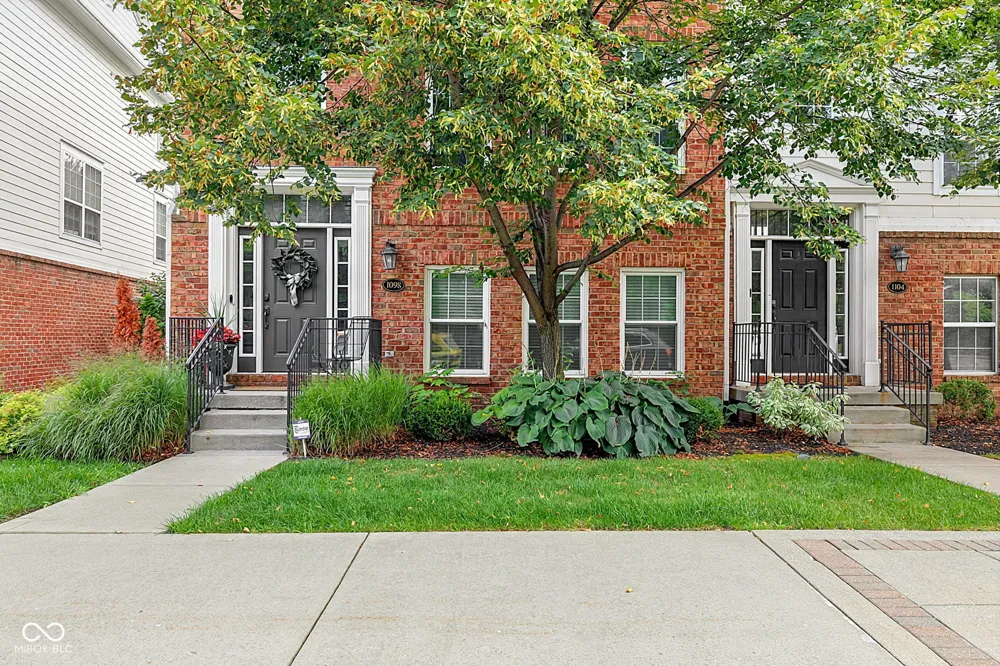 1098 Cavendish Drive Carmel, IN 46032