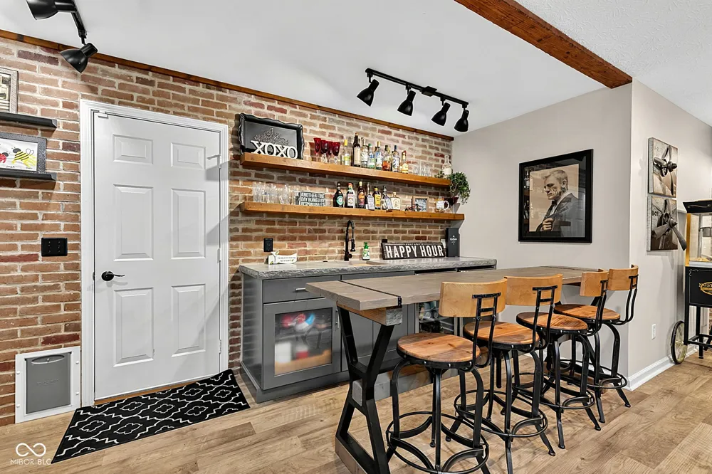 1098 Cavendish Drive Carmel, IN 46032