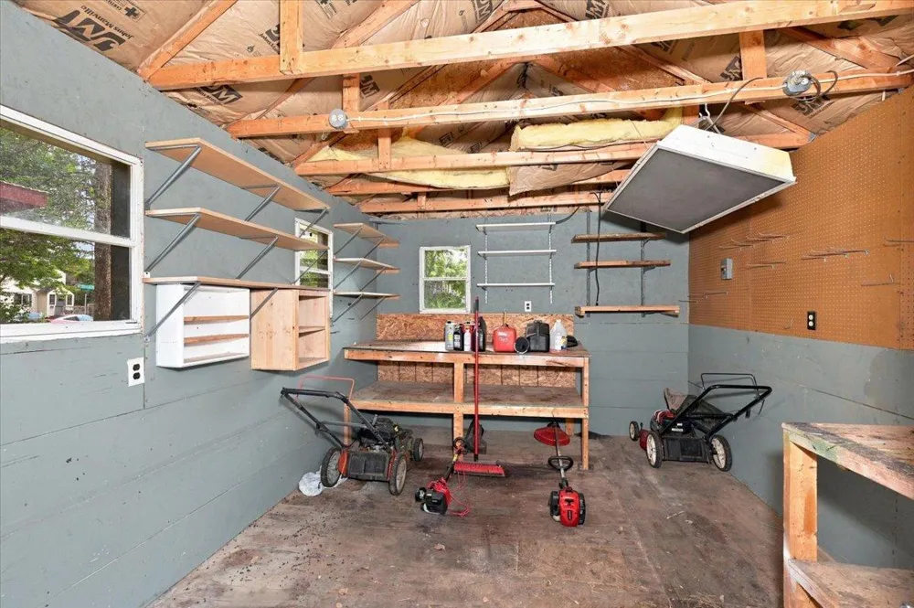 405 58th Avenue W Duluth, MN 55807