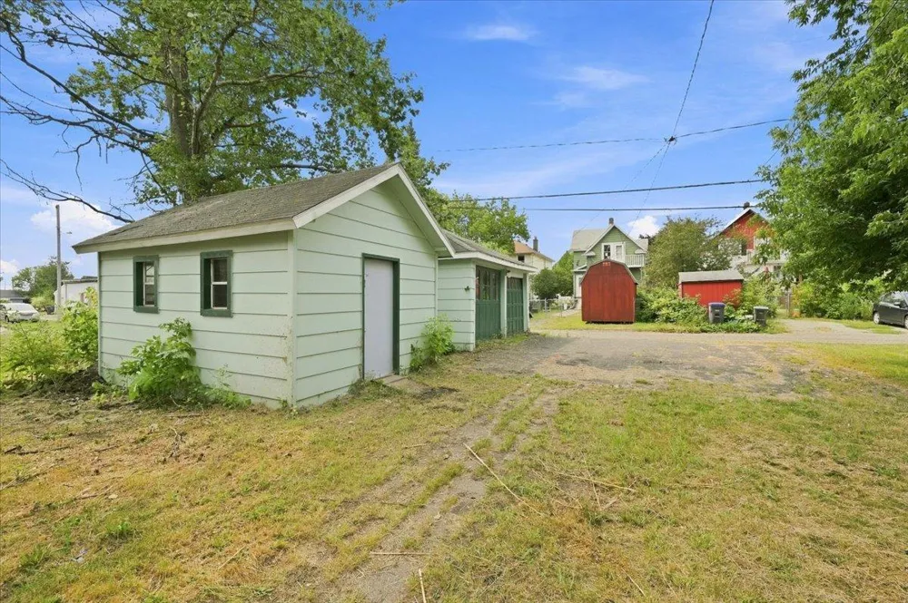 405 58th Avenue W Duluth, MN 55807