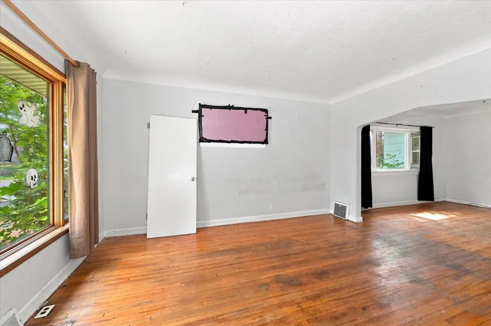 405 58th Avenue W Duluth, MN 55807