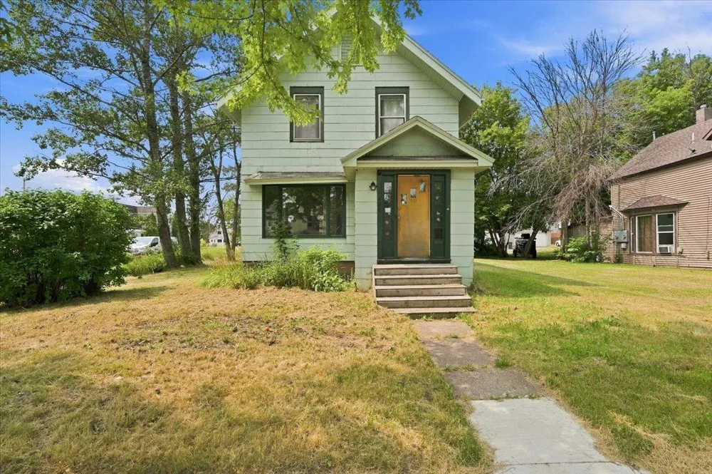 405 58th Avenue W Duluth, MN 55807