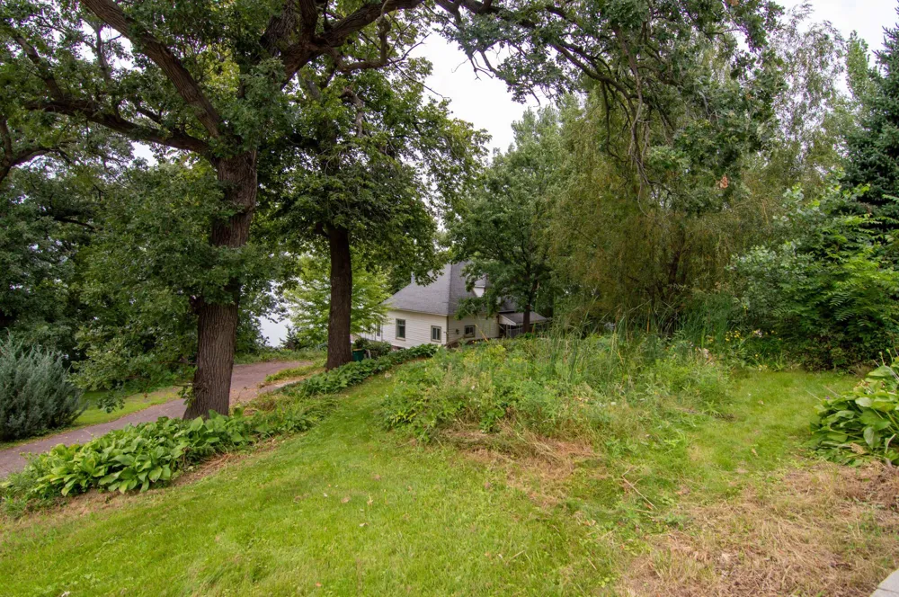 609 Lakeshore Drive Ortonville, MN 56278