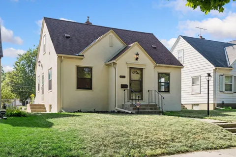 5412 Nokomis Avenue