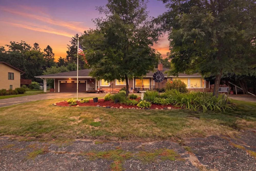 1507 S 6th Street Brainerd, MN 56401
