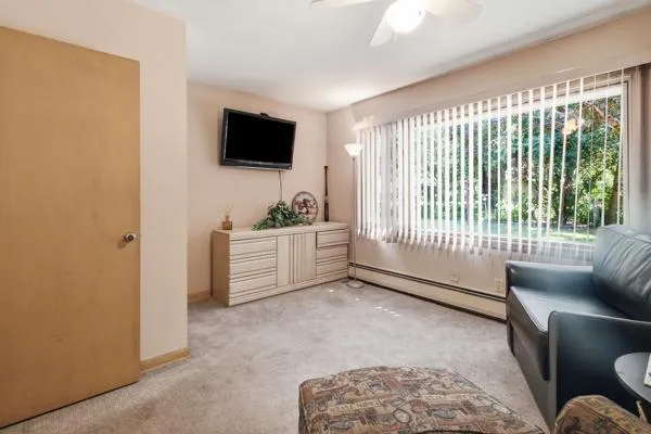 1507 S 6th Street Brainerd, MN 56401