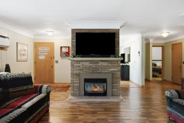 1507 S 6th Street Brainerd, MN 56401