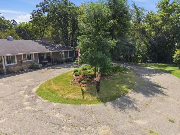 1507 S 6th Street Brainerd, MN 56401
