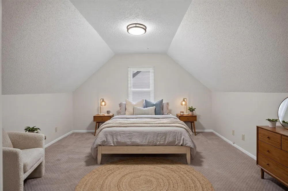 1232 Skillman Avenue W Roseville, MN 55113
