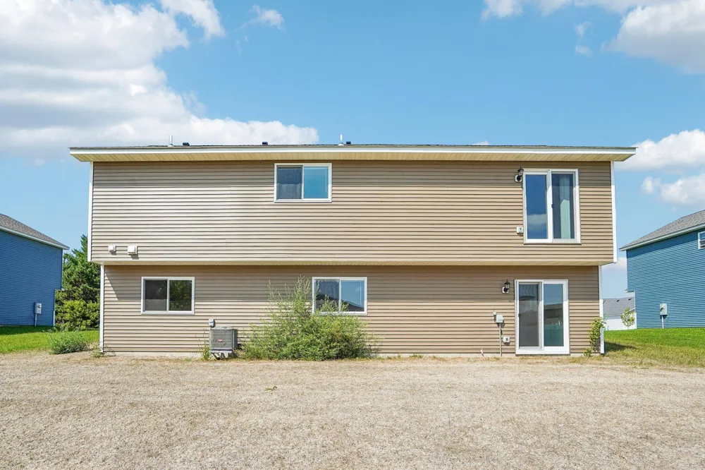 5323 397th Street North Branch, MN 55056
