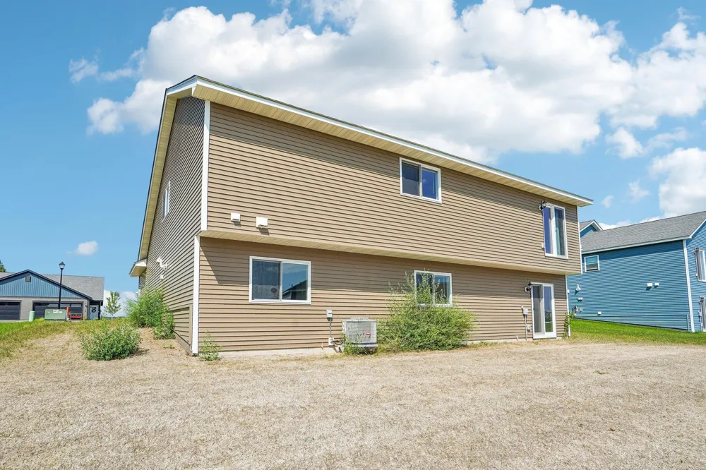 5323 397th Street North Branch, MN 55056
