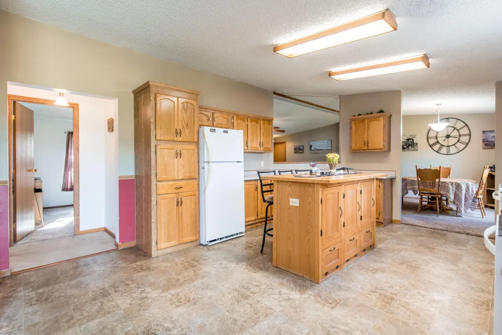 6951 County Road 82 NW Garfield, MN 56332