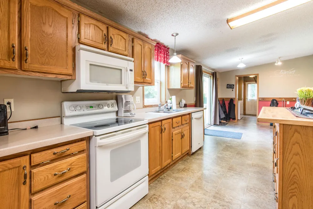 6951 County Road 82 NW Garfield, MN 56332
