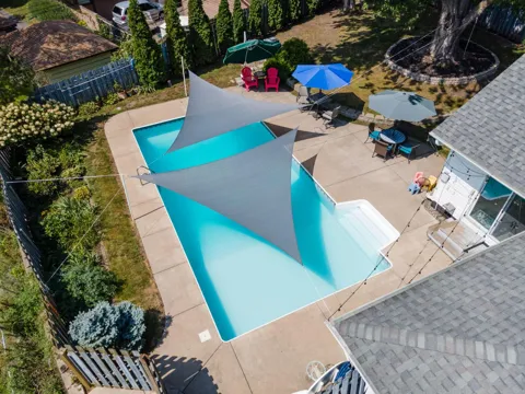 1828 Parker Lane