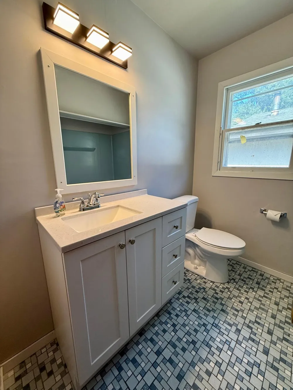 5300 W River Road NW Rochester, MN 55901